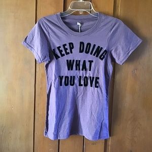 Natural Life NWT Tee Short Sleeve Dark Purple Size Small